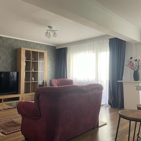 Mara Central Бая Маре Екстериор снимка
